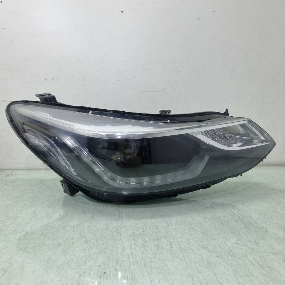 Farol Diant Esq GM Cruze 2016/2021 Usado