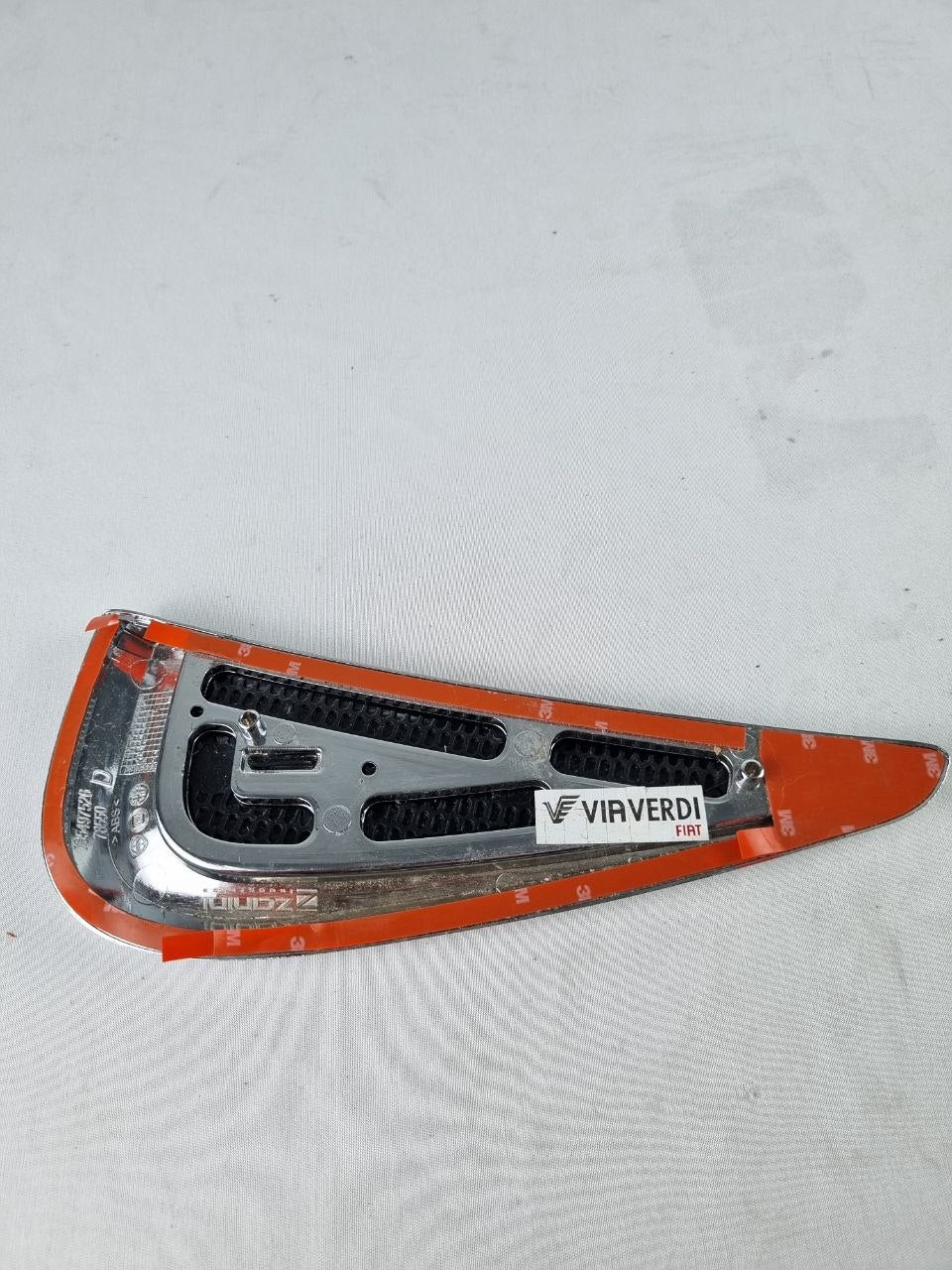Moldura Cromada Paralama Diant Esq Fiat Palio Sporting 2012/2018