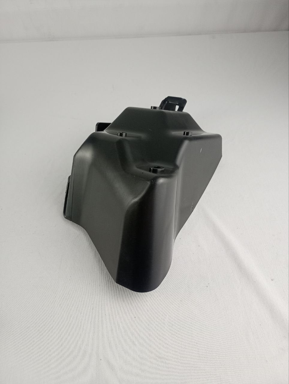 Suporte Para-Choque Traseiro Esquerdo Ford Focus 2014/2019 Novo