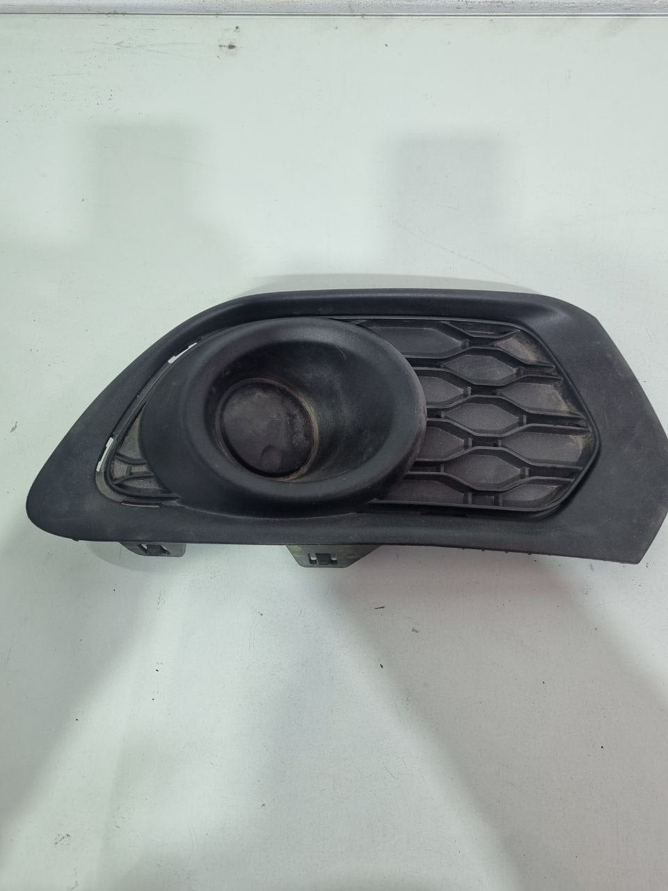 Moldura Milha Diant Dir Renault Sandero 2015/2019