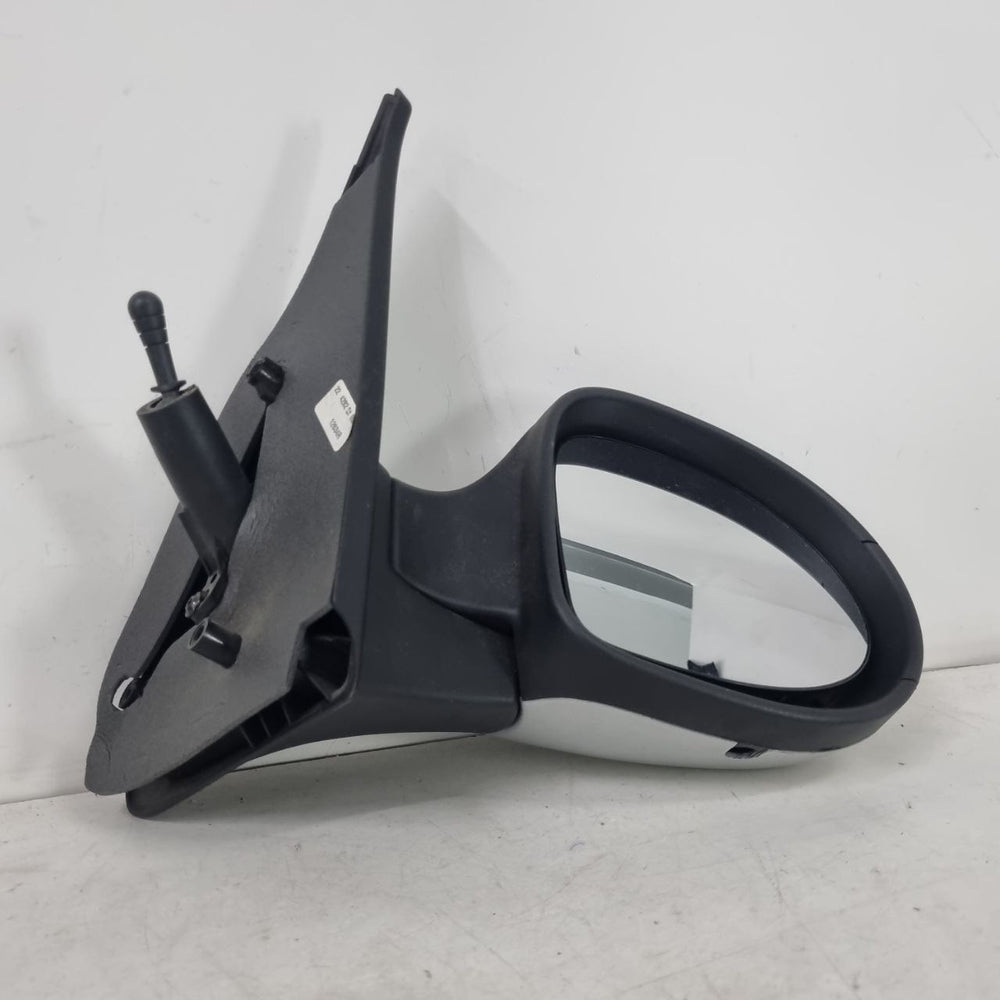 Retrovisor lado direito manual clio 2013 a 2016