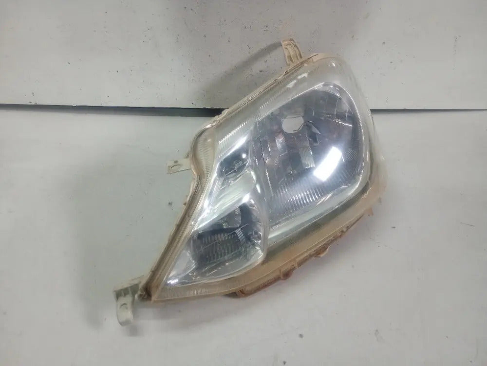 Farol Esquerdo Toyota Etios 2013/2016