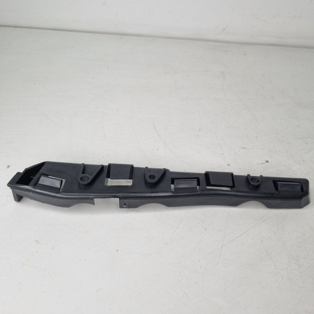 Guia Parachoque Diant Esq Renault Sandero 2008/2014