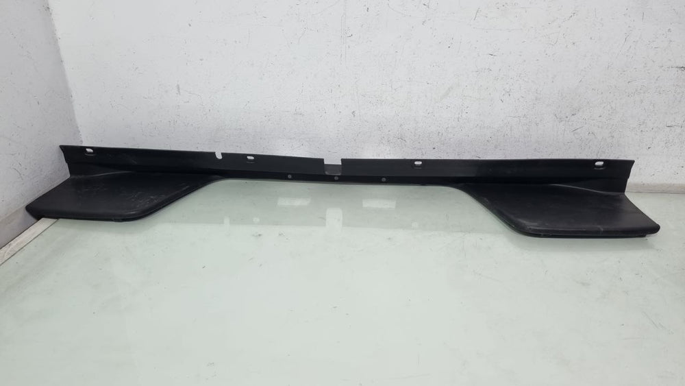 Pisante Parachoque Tras Volkswagen Amarok 2011/2017