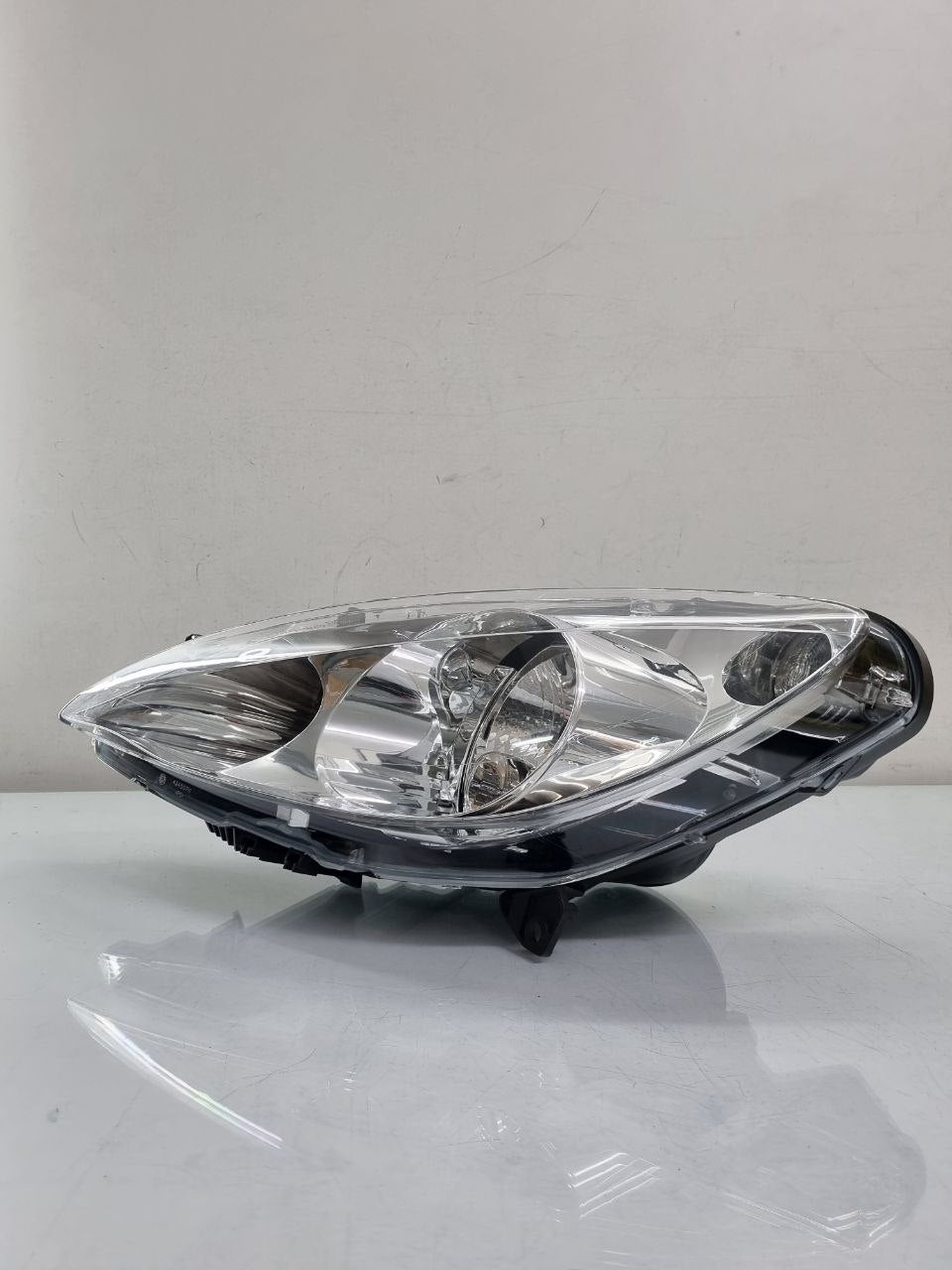 Farol Diant Esq Peugeot 307 2001/2006