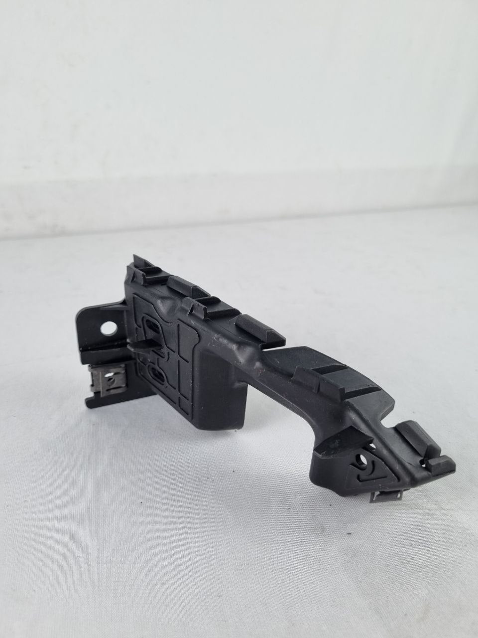 Suporte Guia Para-choque Diant Dir Chevrolet Celta 2007/2016