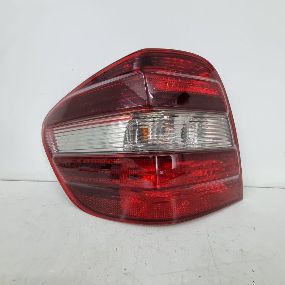 Lanterna Tras Esq Mercedes-Benz Classe M W164 2005/2011