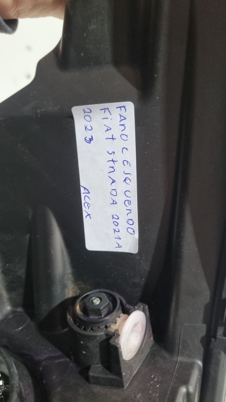 Farol Diant Esq Fiat Strada 2020/2023 Usado