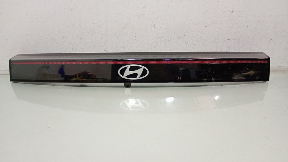 Lanterna Tras Central LED Hyundai Creta 2025/2026