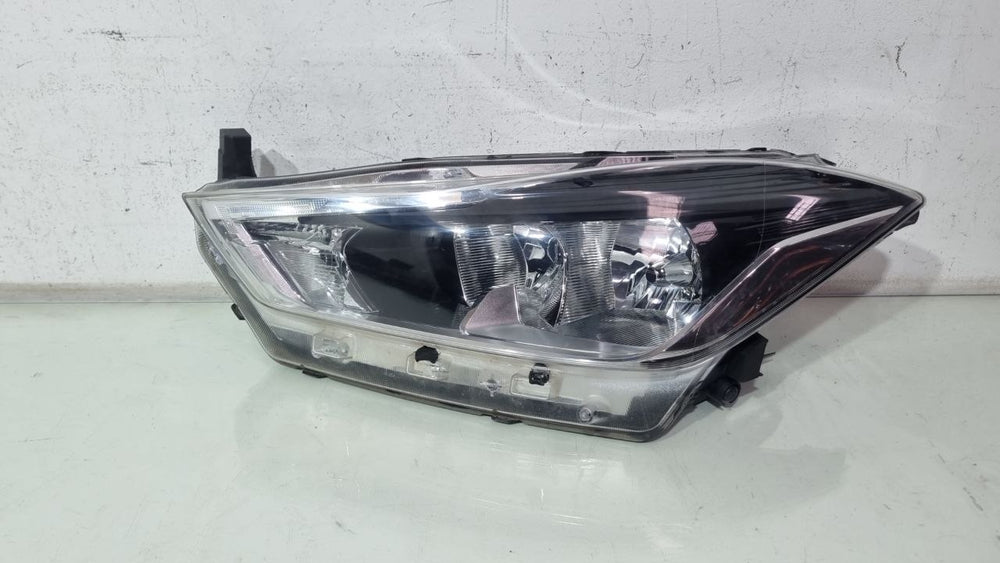 Farol Dianteiro Esquerdo Nissan Kicks 2017/2021 Usado