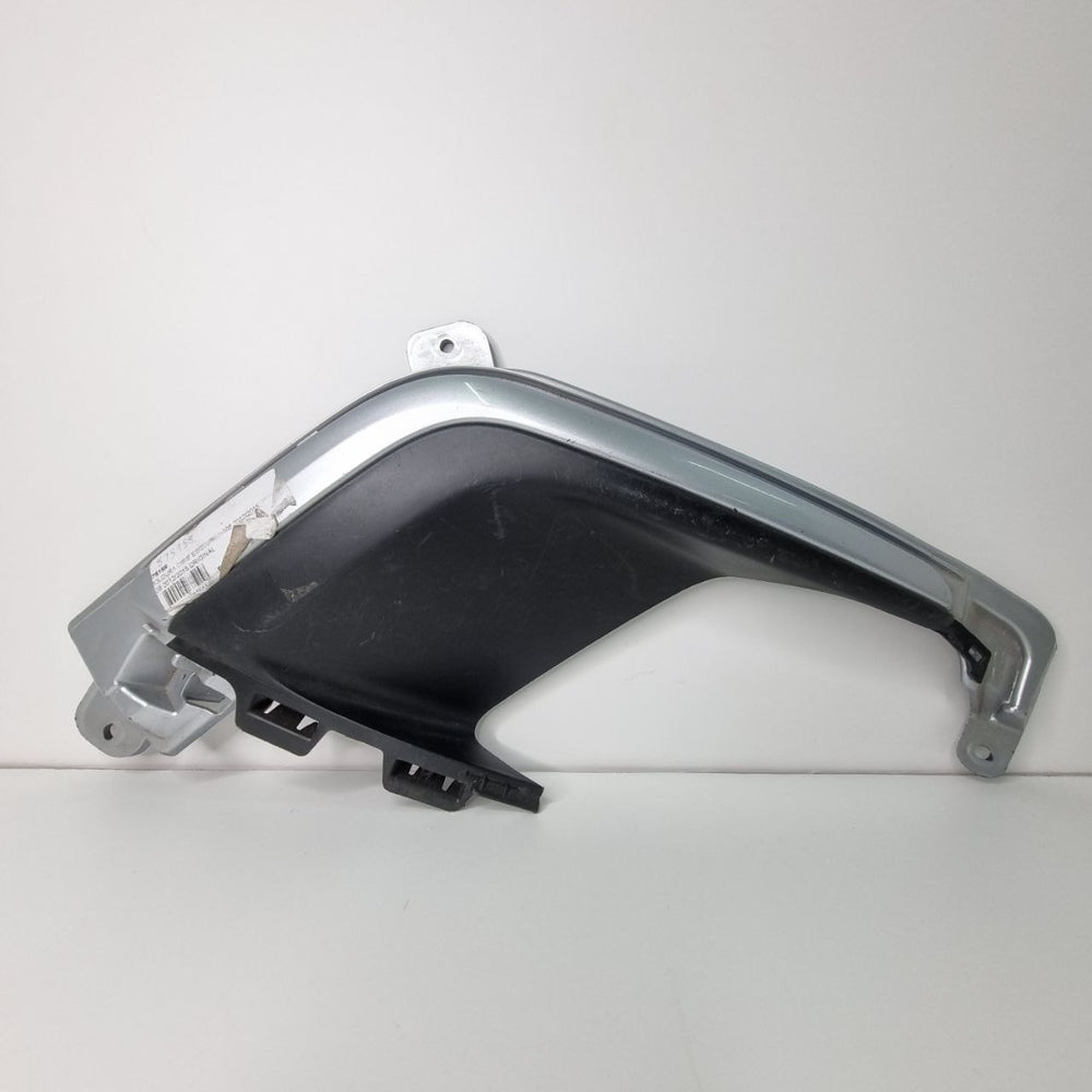 Moldura Farol de Milha Esquerdo Peugeot 308 2012/2015 Usada