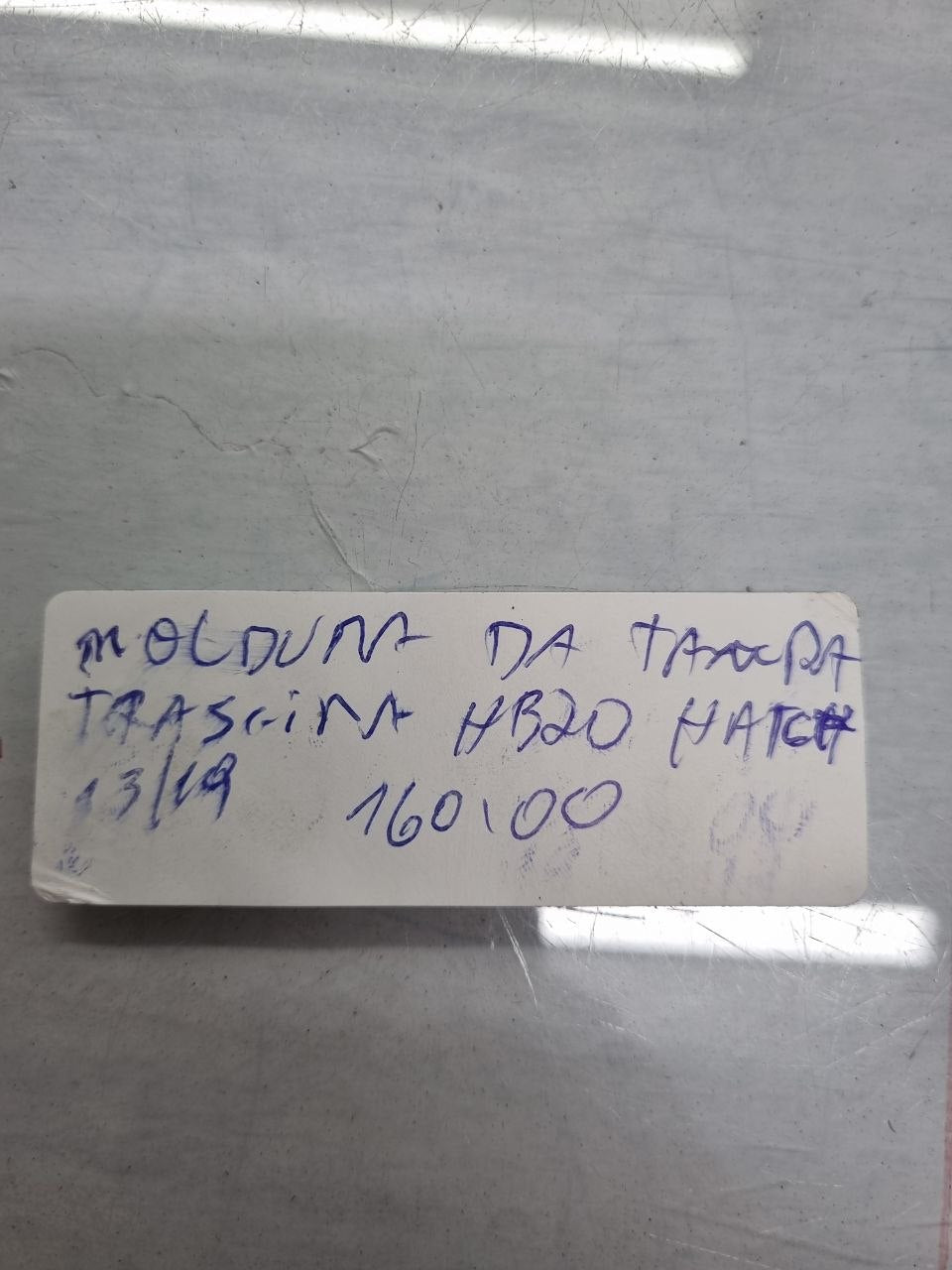 Moldura Tampa Tras Hyundai HB20 Hatch 2013/2019
