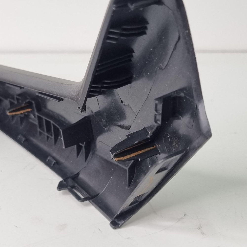 Acabamento Forno Porta Traseira Esq Volkswagen Polo 2017/2023 Novo