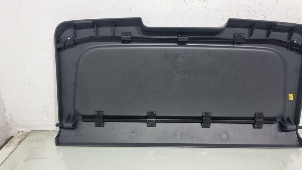 Tampão Porta Malas Fiat Punto 2011/2016