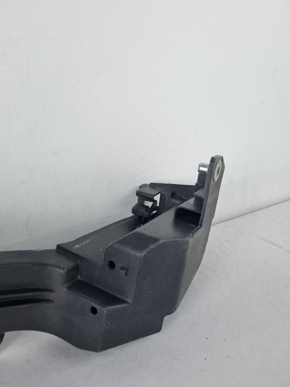 Suporte Parachoque Diant Esq Honda i30 2013/2016