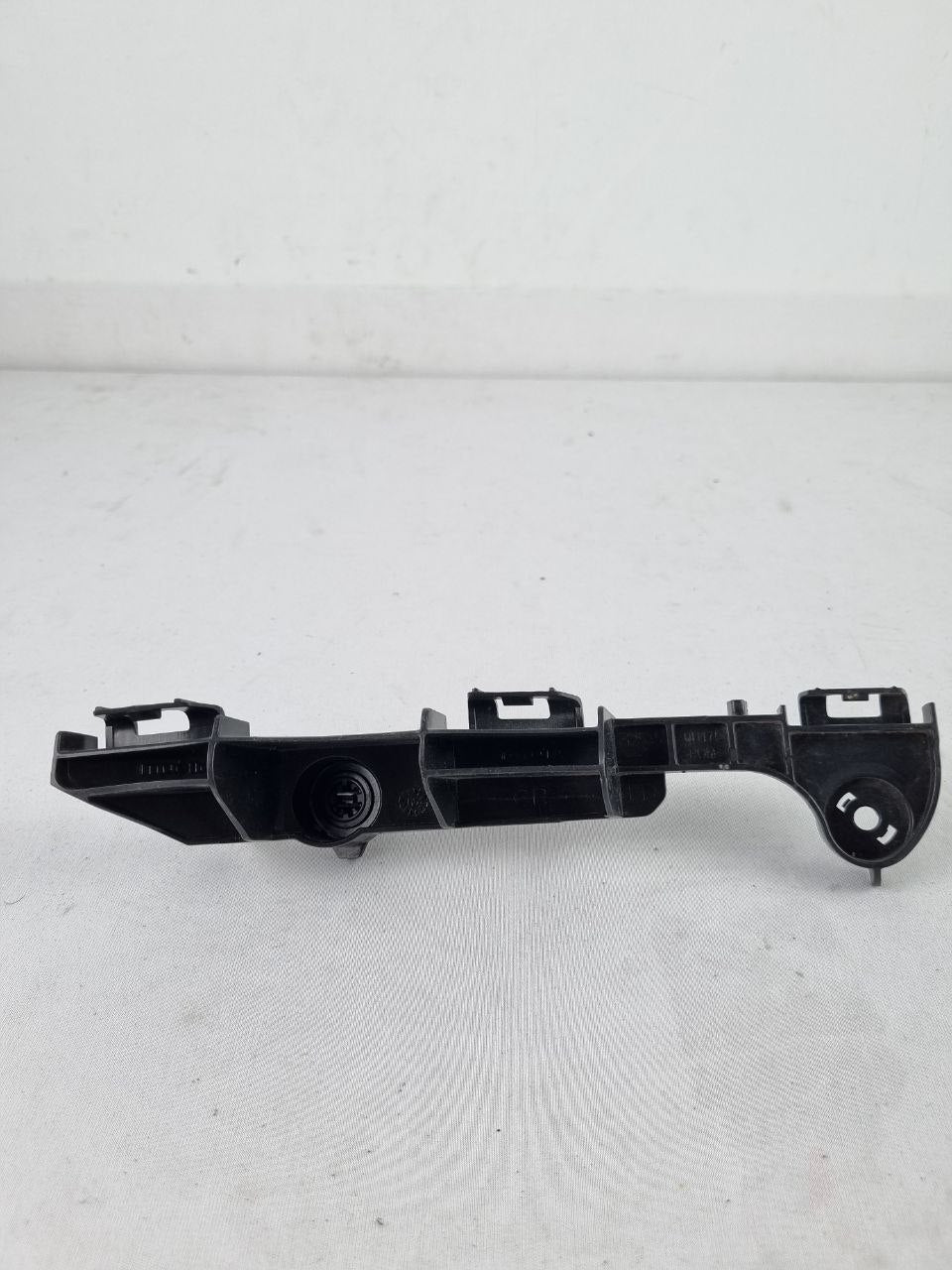 Suporte Guia Para-choque Diant Toyota Etios Cross 2013/2018