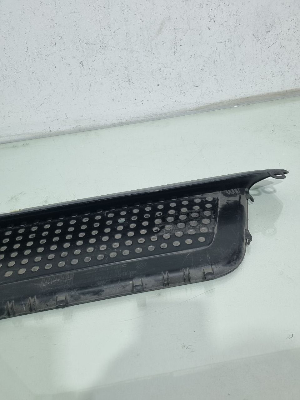 Pisante Parachoque Traseiro Volkswagen Amarok 2015/2019 Usado