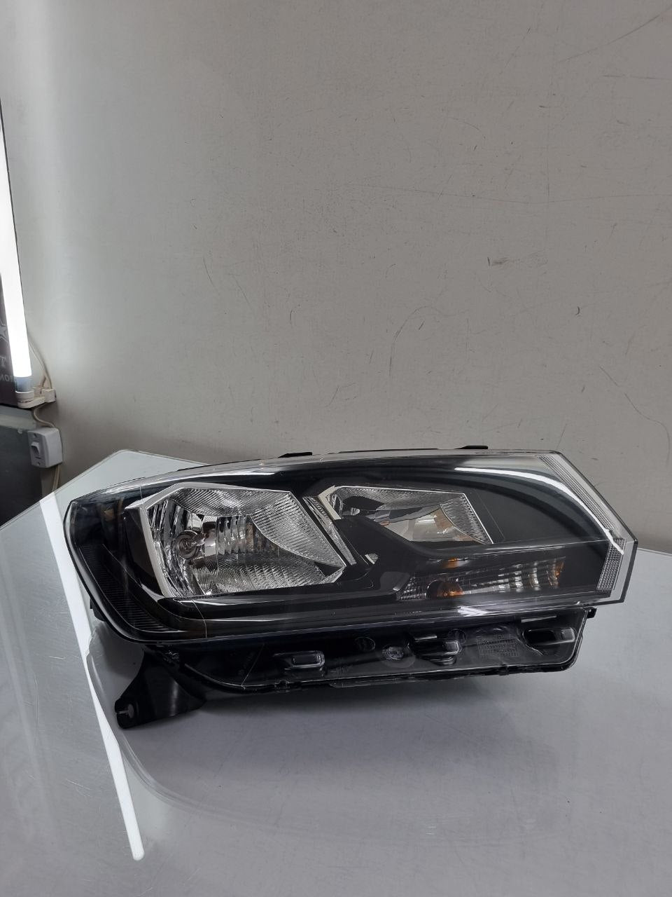 Farol lado direito duplo gol g8 2018 a 2023