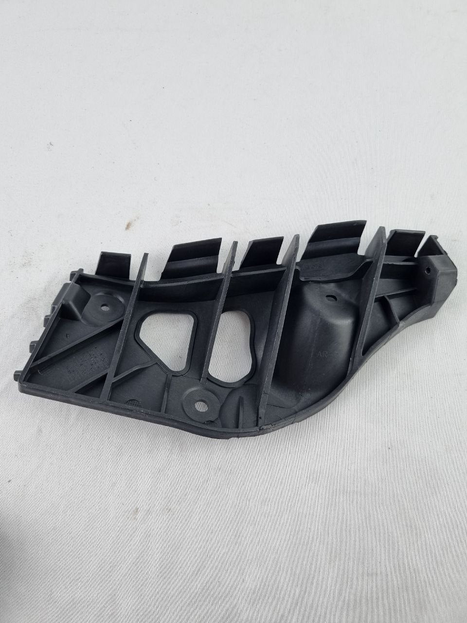 Suporte Fixação Para-choque Tras Esq Renault Sandero 2007/2014