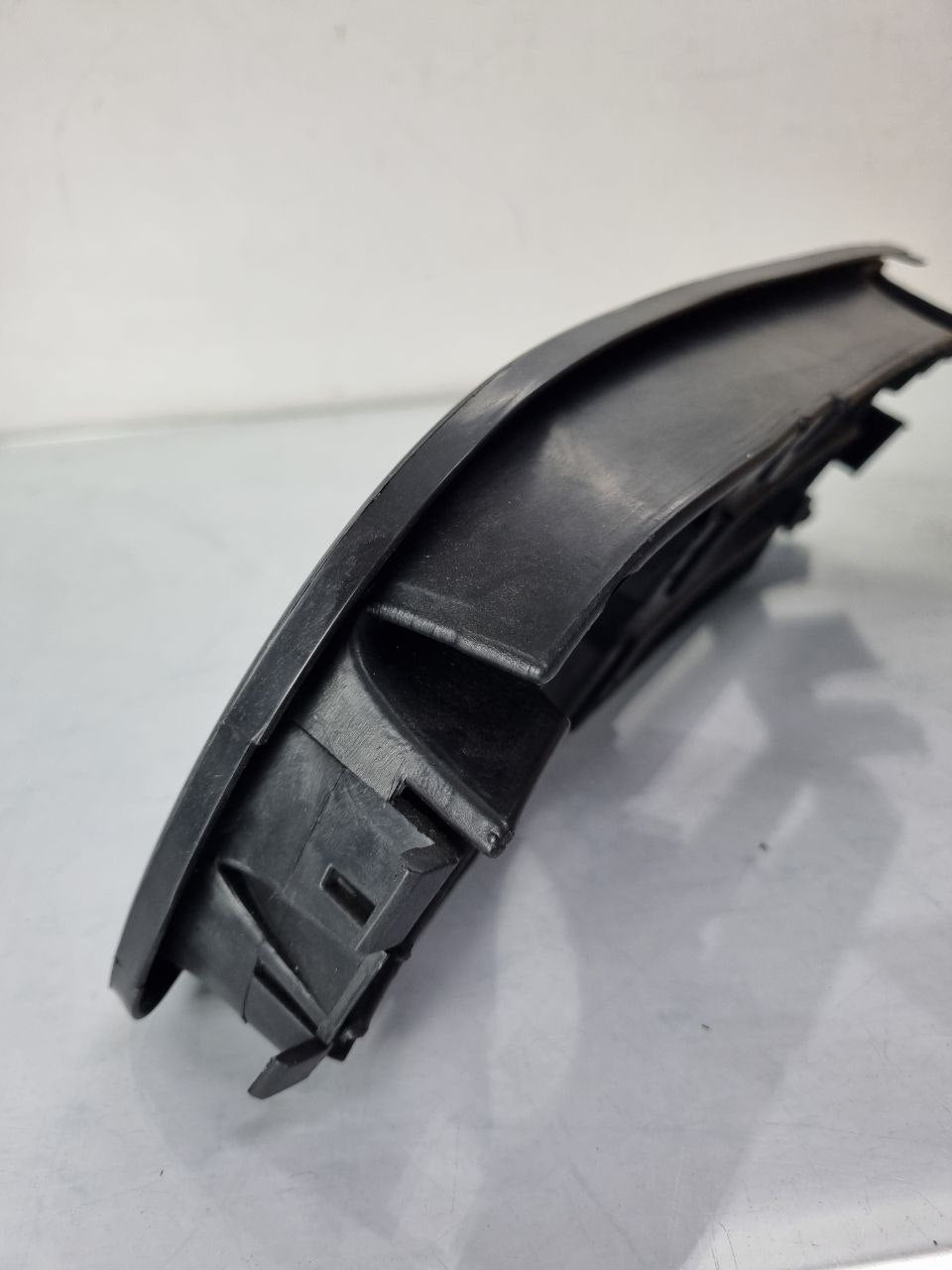 Moldura Farol de Milha Direita Volkswagen Polo 2003/2006 Nova