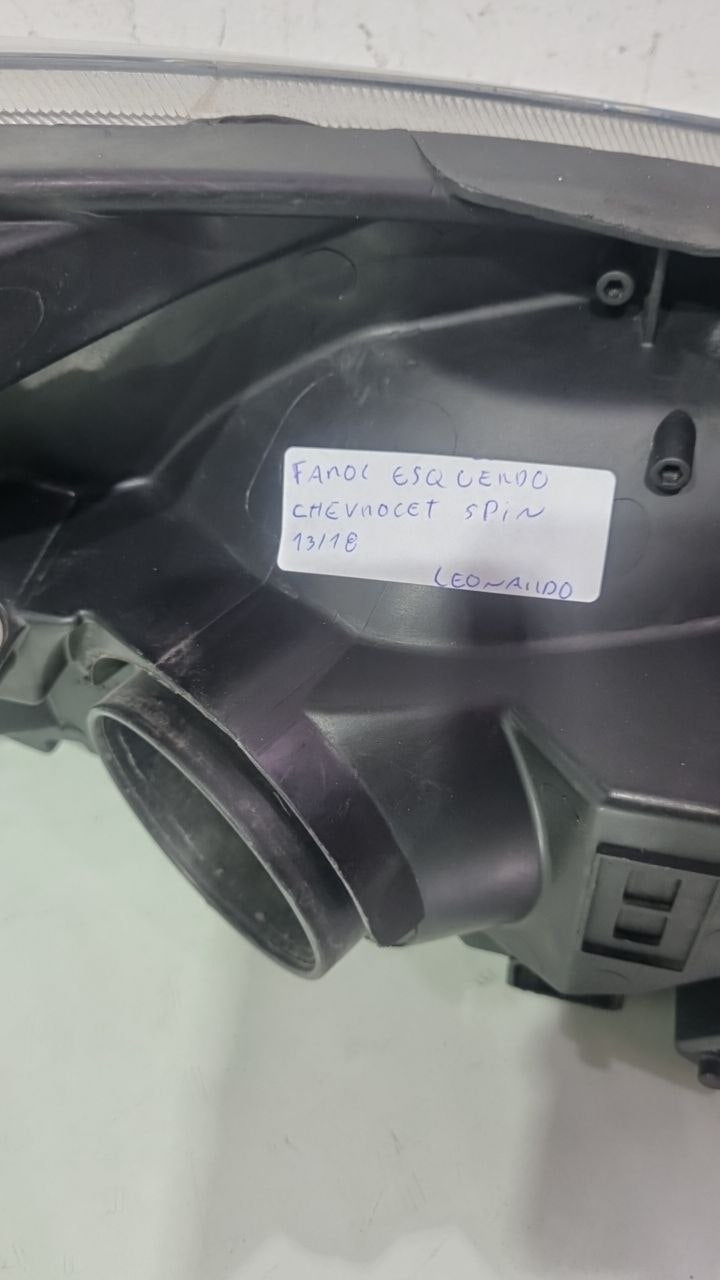 Farol Diant Esq GM Chevrolet Spin 2013/2018 Usado