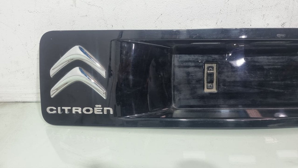 Moldura Placa Tampa Tras Citroen Aircross 2013/2021
