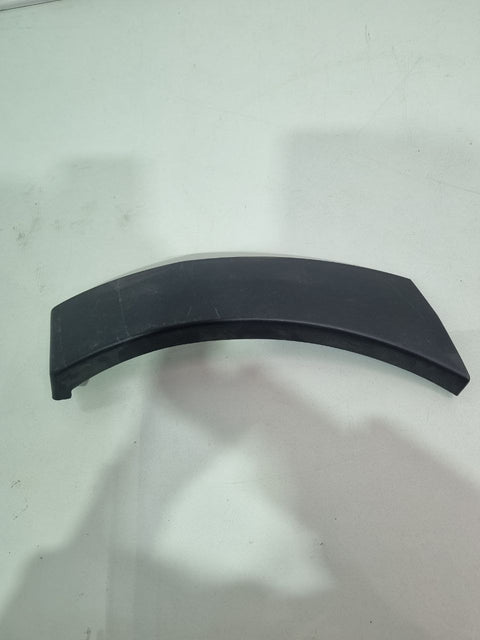 Moldura Parachoque Tras Dir Volkswagen Saveiro G5 G6 2010/2014