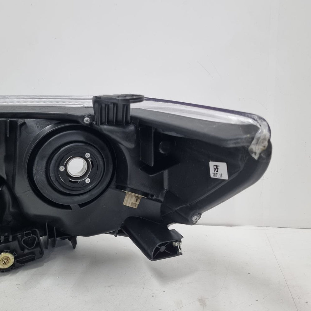 Farol Diant Esq TYC Toyota Hilux SW4 2013/2016