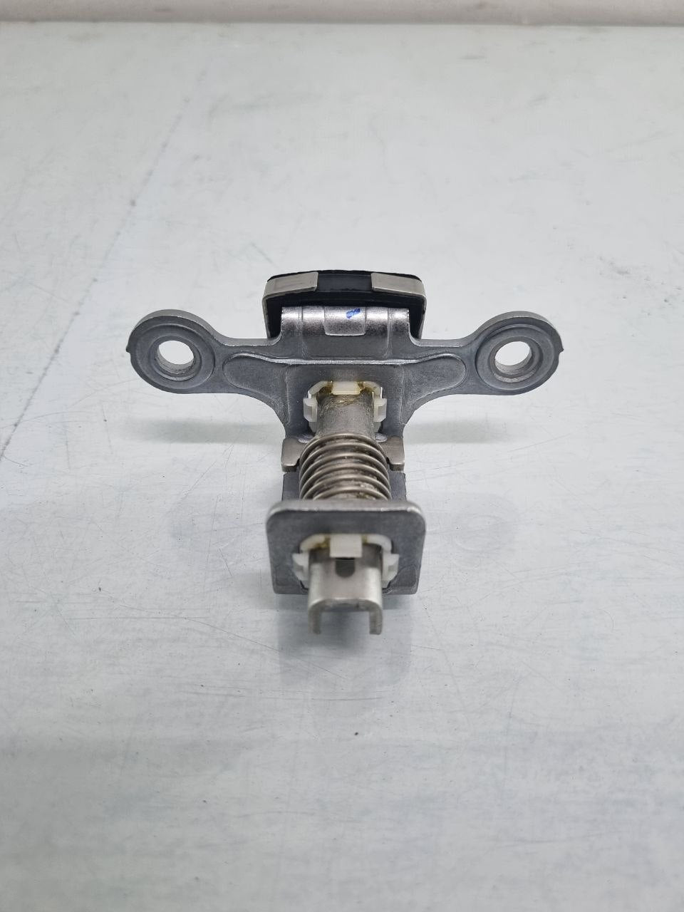 Fechadura Tampa Traseira Volkswagen Amarok Saveiro 2011/2021 Nova