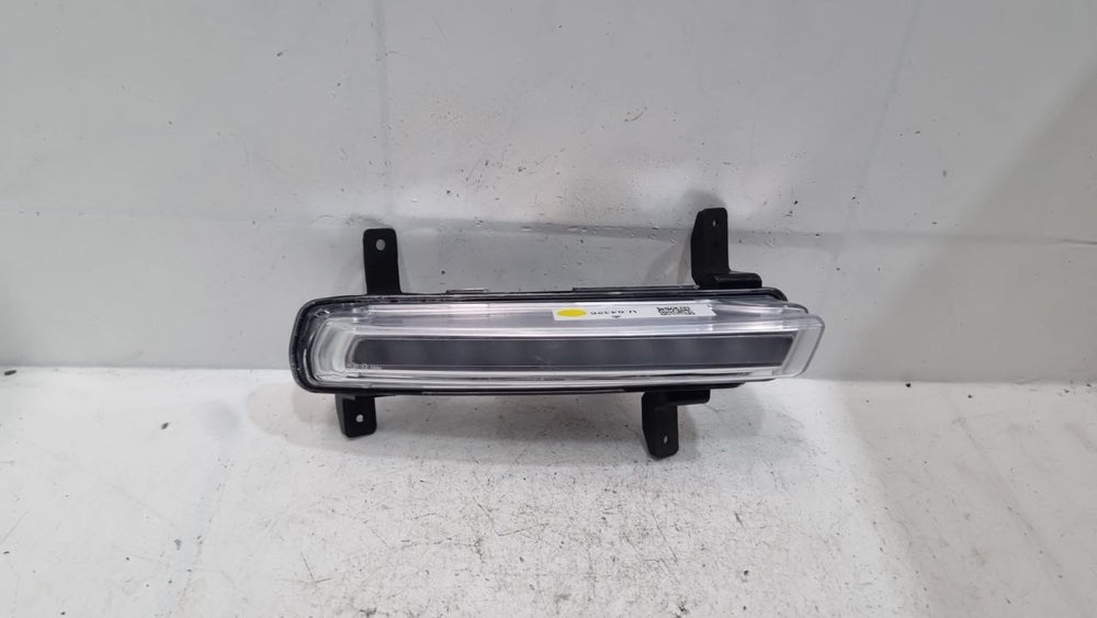 Farol de Milha Diant Dir Jeep Commander 2021/2024