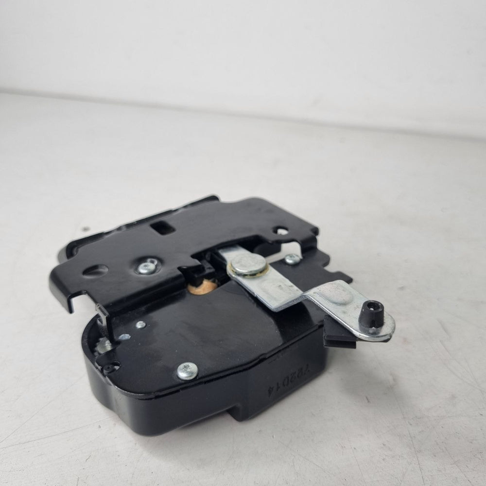 Fechadura Tras Toyota Corolla 2014/2024