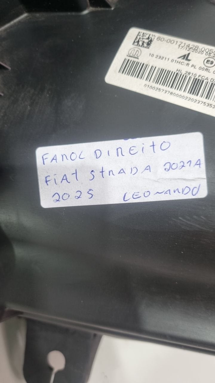 Farol Diant Dir Fiat Strada 2021/2025 Usado