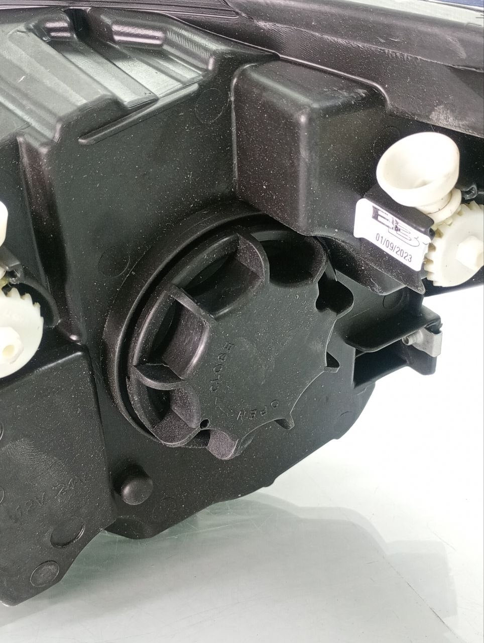 Farol Dianteiro Direito Chevrolet Onix 2023/2025 Novo