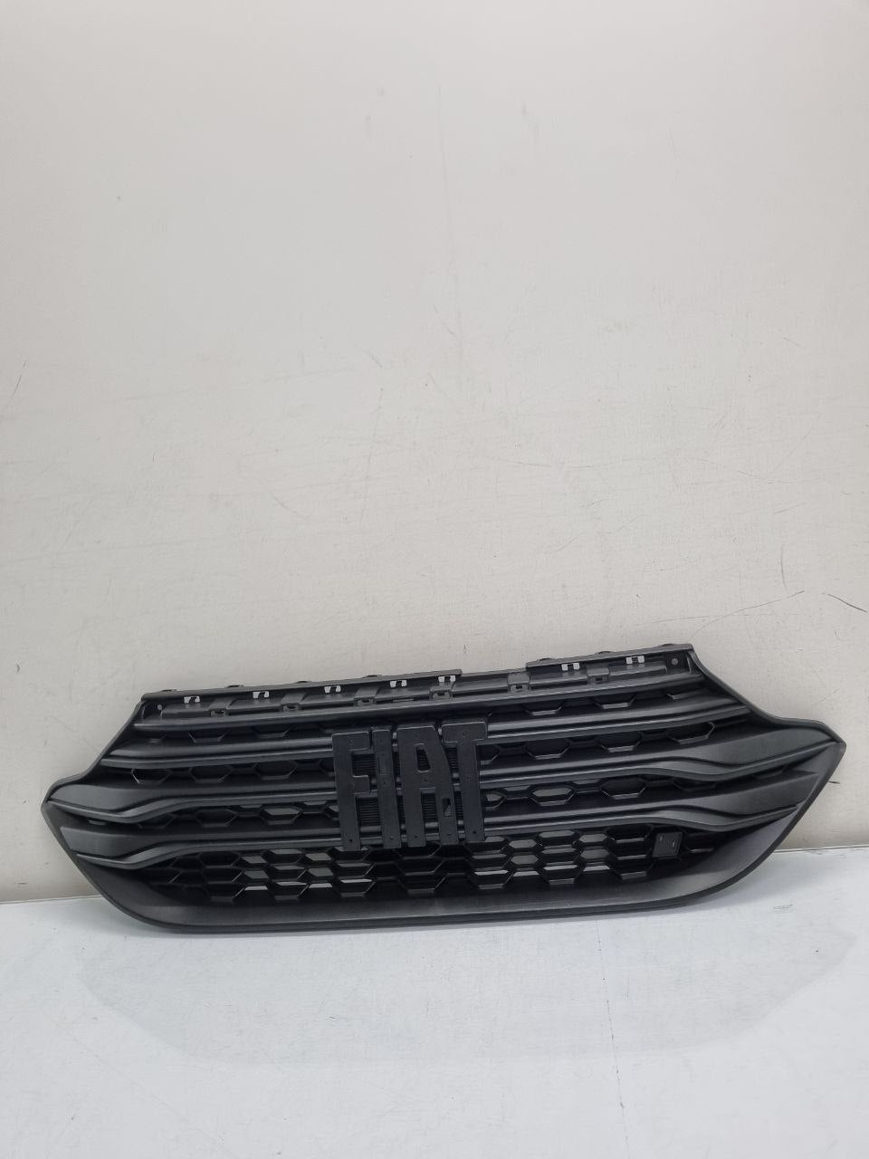 Grade Diant Superior Fiat Strada 2021/2024