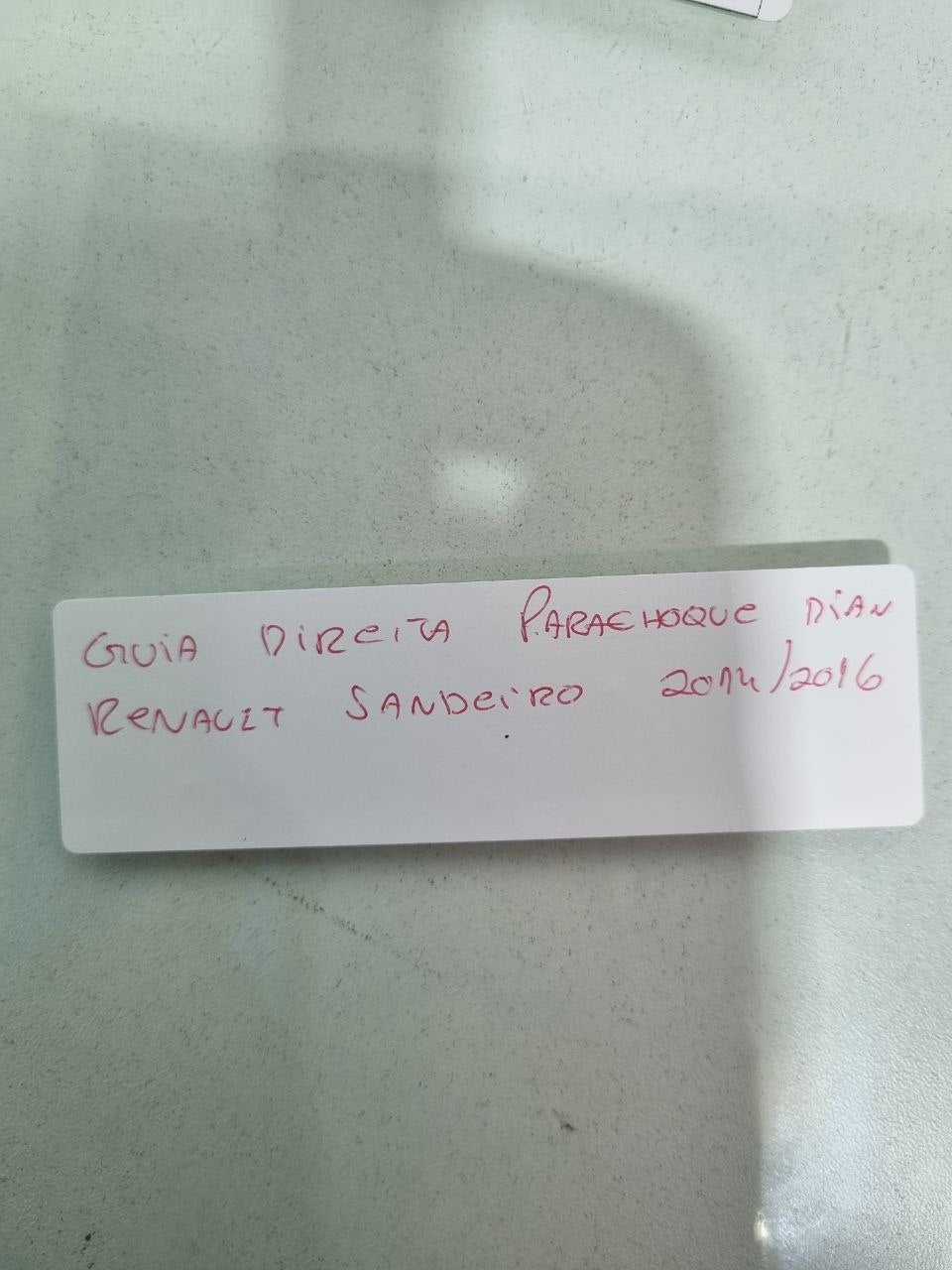 Guia Parachoque Diant Dir Renault Sandero 2014/2016