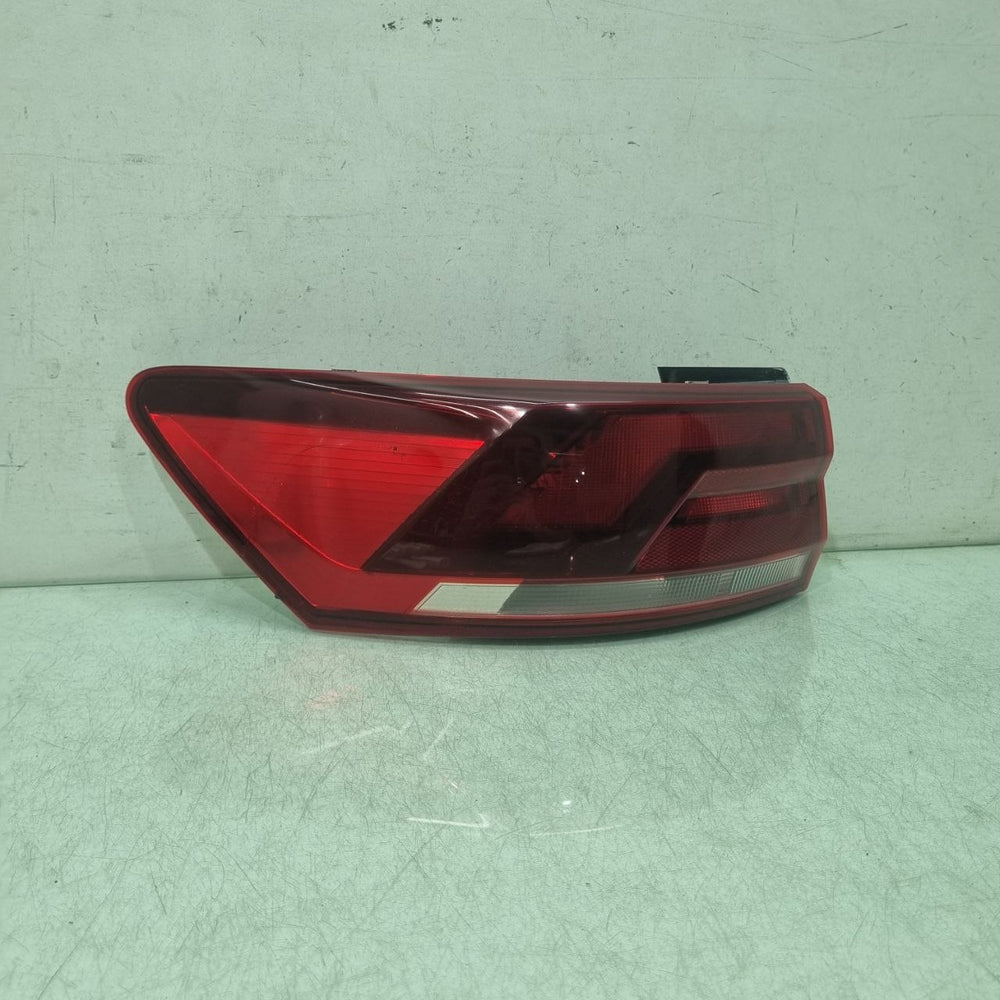 Lanterna Traseira Esq Volkswagen Virtus 2018/2022 - Original