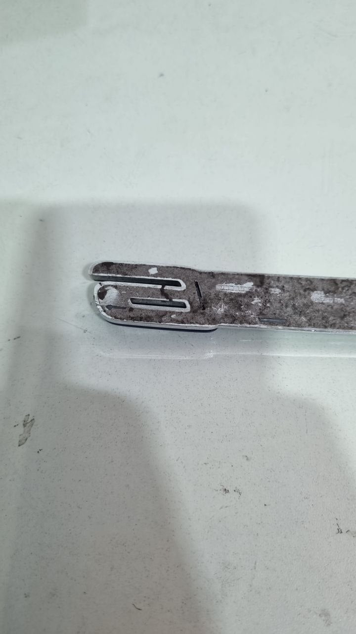 Emblema AT6 Tras Fiat Argo 2017/2021
