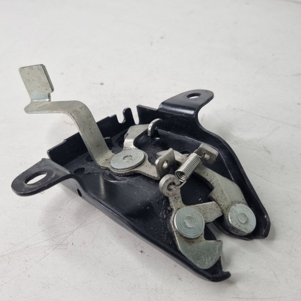 Fechadura Tampa Tras Toyota Etios 2013/2019