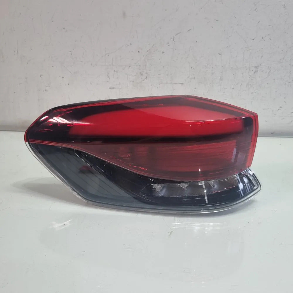 Lanterna Esquerda Pulse 2022/2025 Original Usada