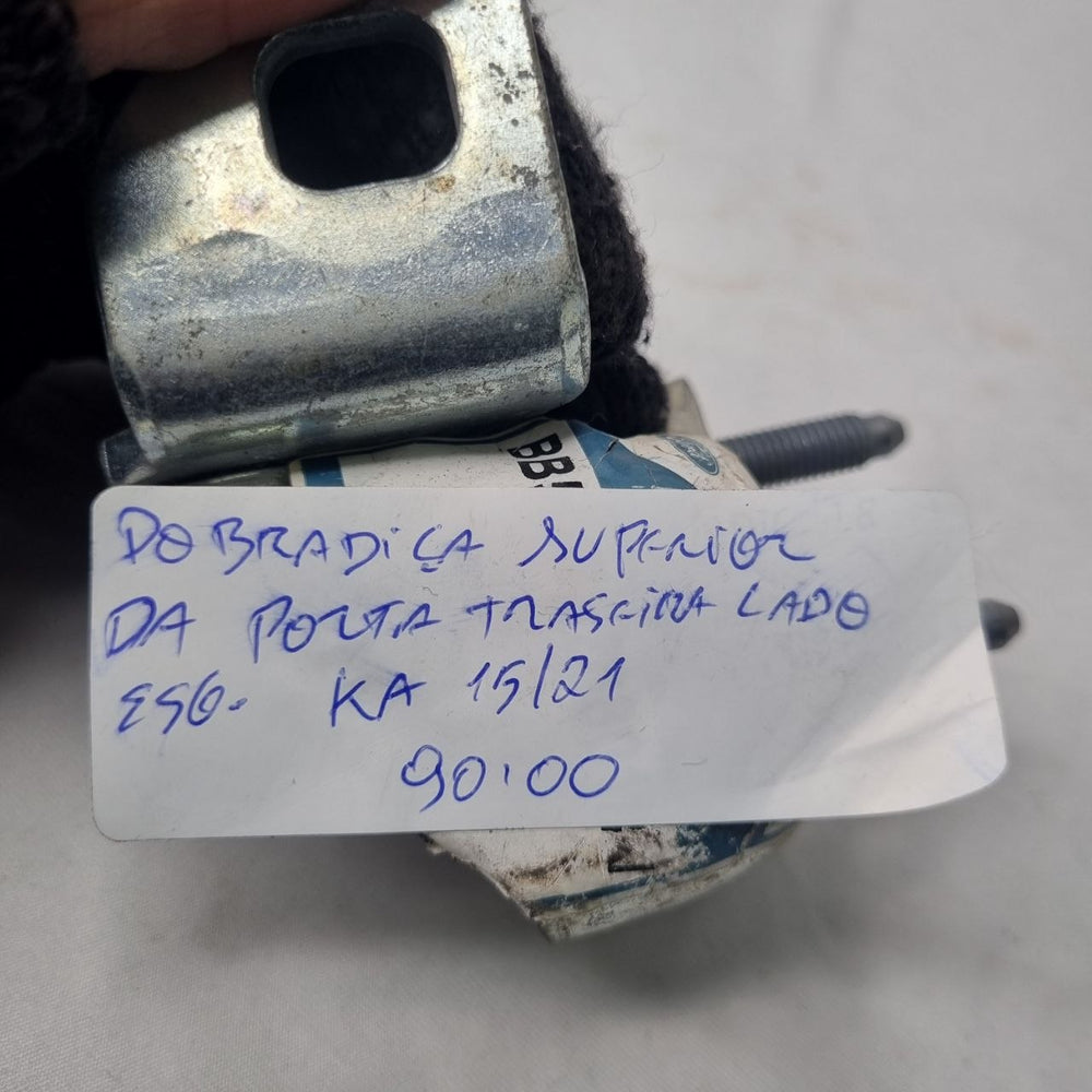 Dobradiça Superior Porta Traseira Esquerda Ford Ka 2015/2021 Usada