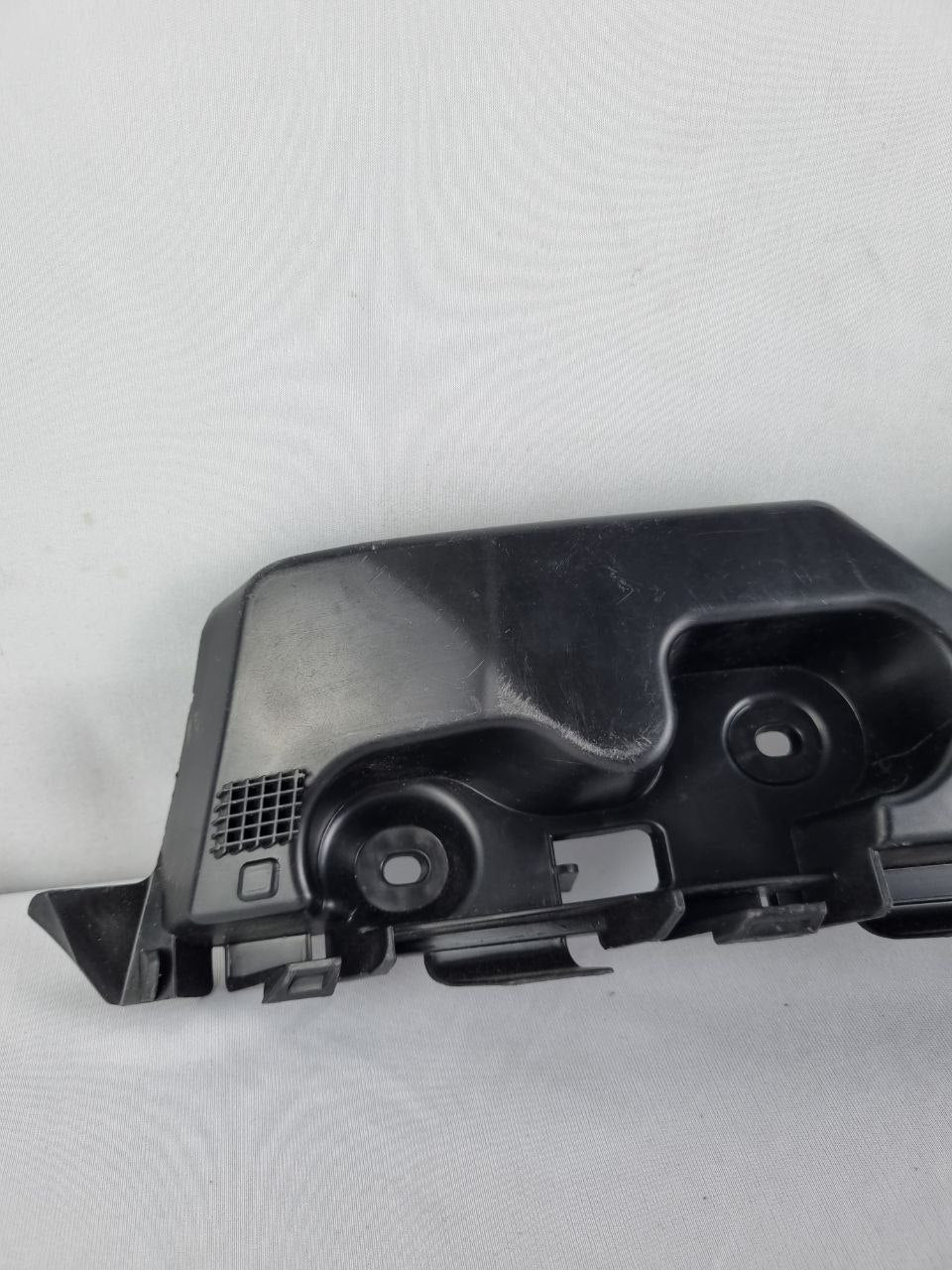 Suporte Guia Parachoque Dianteiro Direito Renault Duster 2012/2019 Novo
