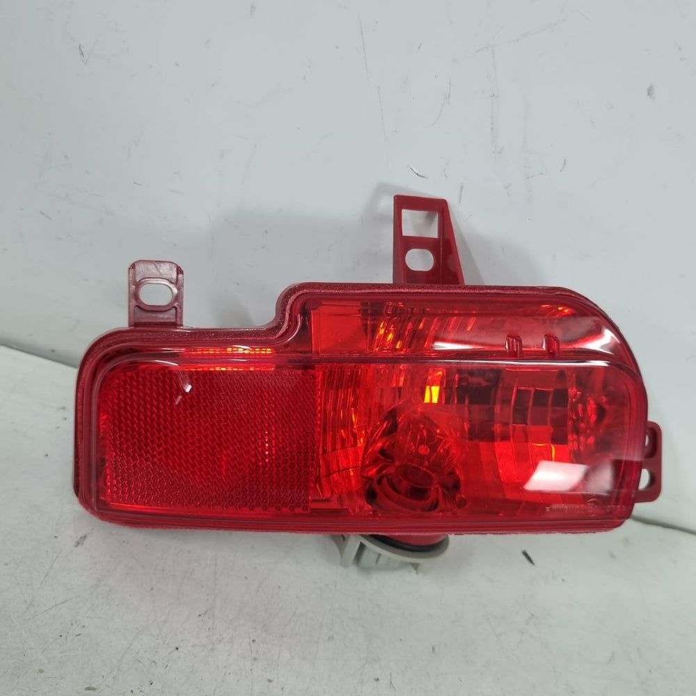 Lanterna Tras Esq Neblina Peugeot 207 Sedan/SW 2008/On