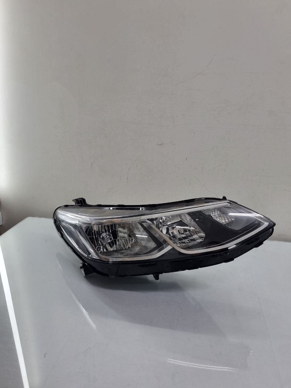 Farol Diant Dir Chevrolet Cruze 2018/2021