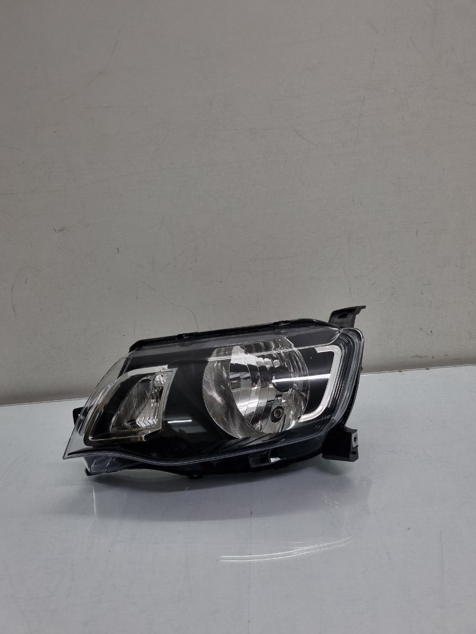 Farol Esquerdo Kwid 2017/2022