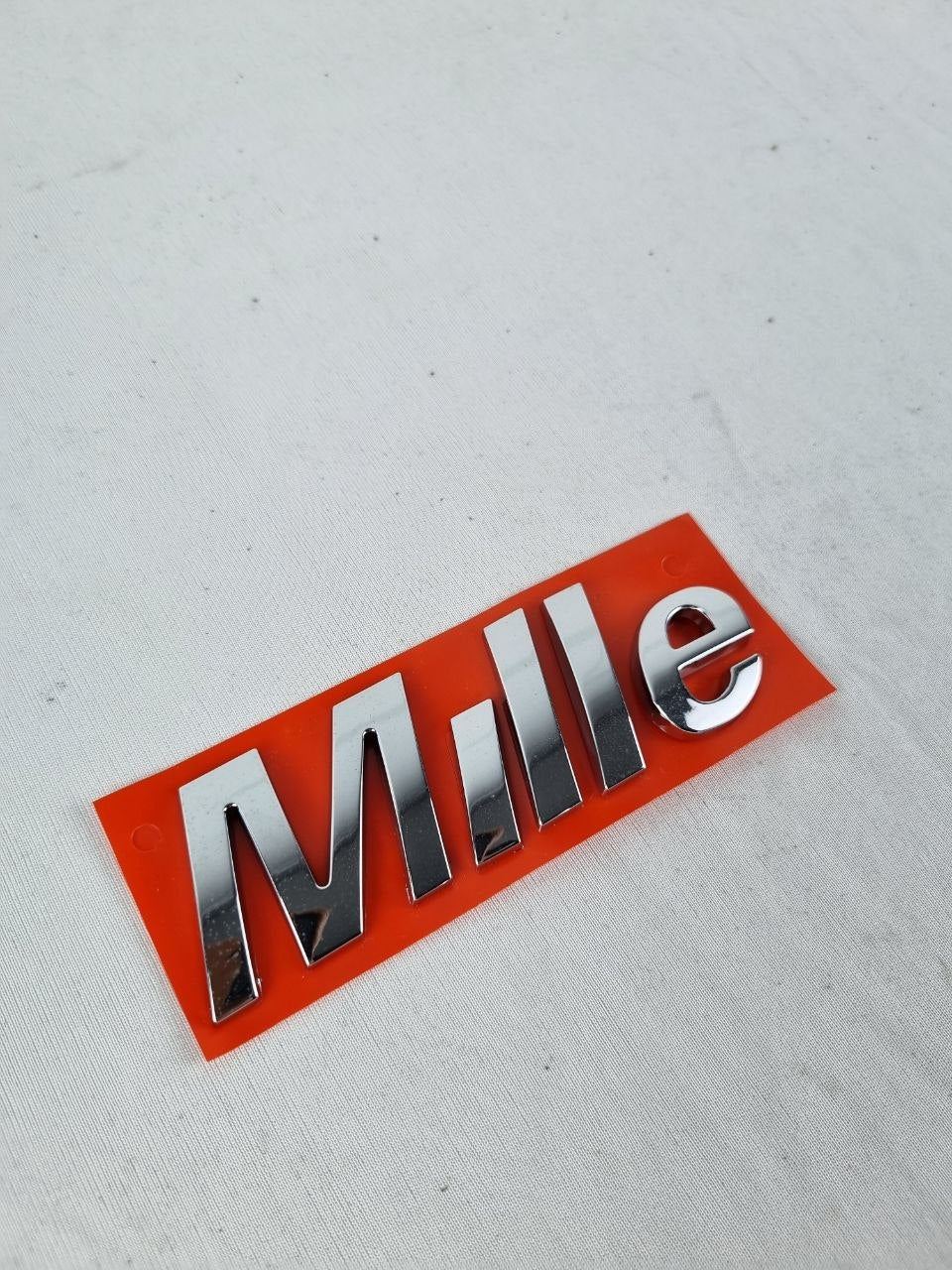Emblema Traseiro Fiat Uno Mille 2004/2013 Novo