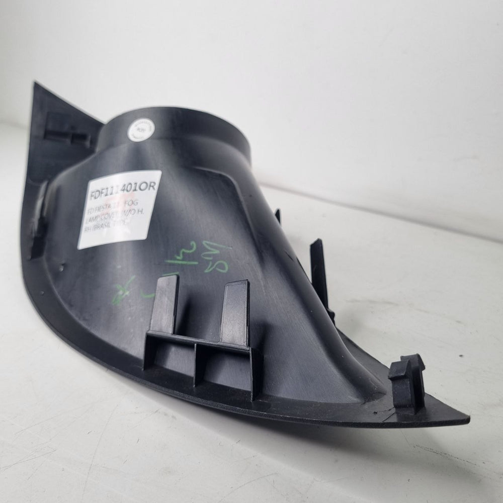 Moldura Farol de Milha Direito Ford Fiesta 2011/2014 Novo