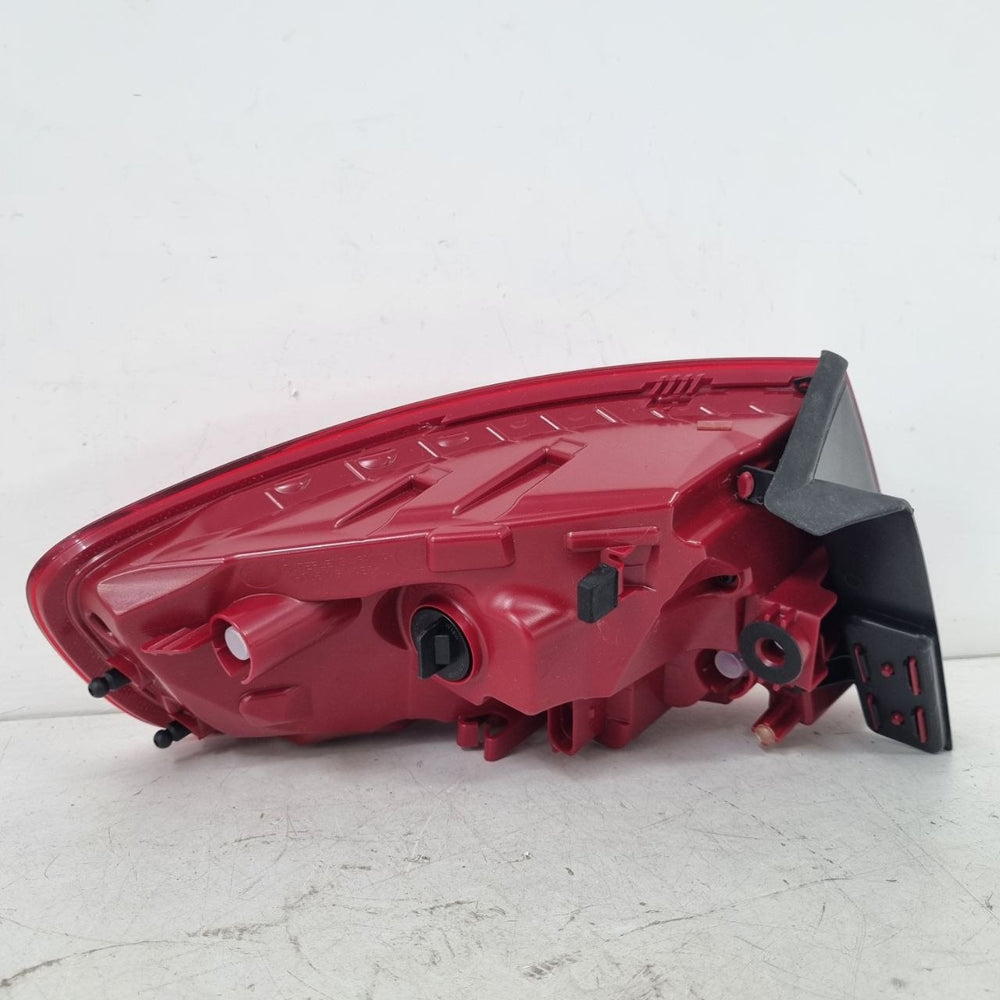 Lanterna Tras Dir Lateral LED Audi A4 2013/2016