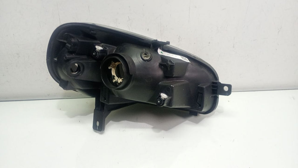 Farol lado esquerdo máscara negra fiat uno drive 2016 a 2023