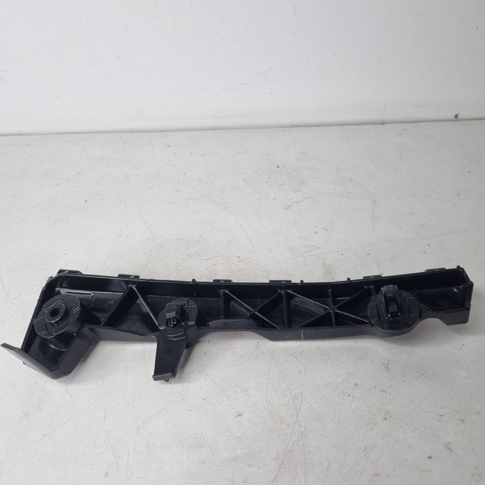 Suporte Para-choque Diant Dir Toyota Hilux 2012/2015