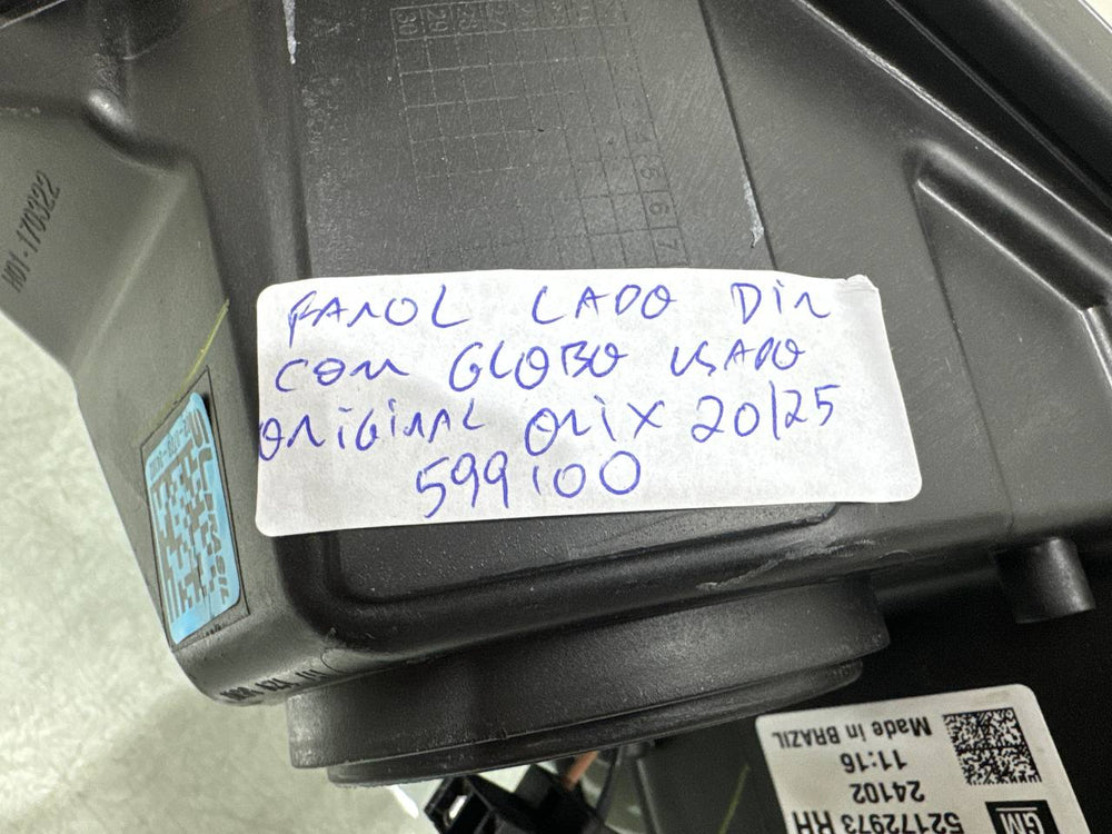 Farol Direito Onix Original com Globo 2020/2025 usado